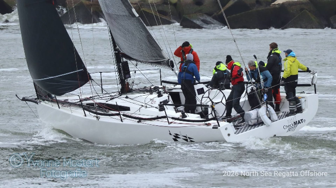 checkMATE sailing team in actie